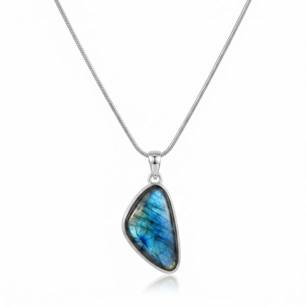 Labradorite Pendant-(LBD-P-55.)